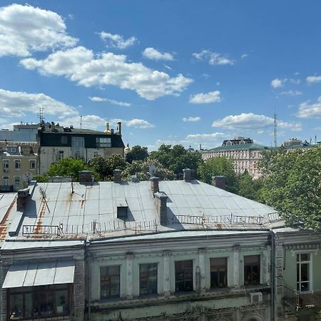 Світло Є! Історичний Центр! Daire Kiev Dış mekan fotoğraf